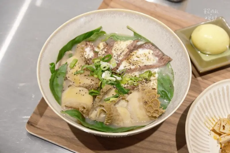 台中西區｜台中必吃濃湯麵新菜單上線！南洋風味融合台味經典蹦出