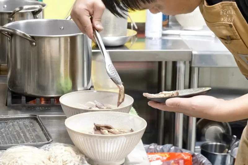 台中西區｜台中必吃濃湯麵新菜單上線！南洋風味融合台味經典蹦出