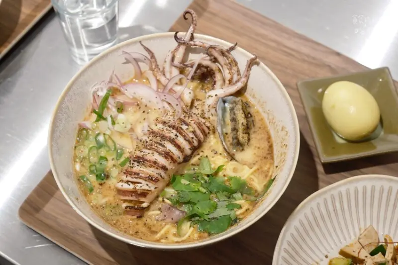 台中西區｜台中必吃濃湯麵新菜單上線！南洋風味融合台味經典蹦出