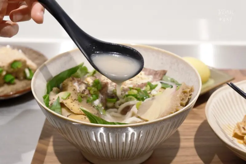 台中西區｜台中必吃濃湯麵新菜單上線！南洋風味融合台味經典蹦出