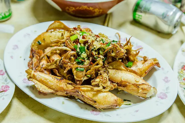 【虎亂吃一通】【高雄美食】菜包李