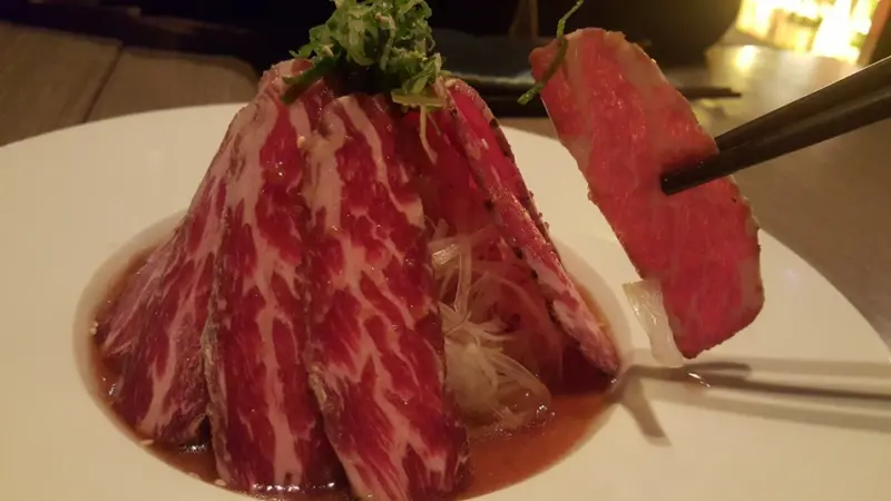 青菜呷呷。食尚小咪 ♥【台北市東區國父紀念館站。花彘醺 日式創作料理 夜食清酒 推薦大安區日式餐廳 生牛肉干貝必吃!!!】