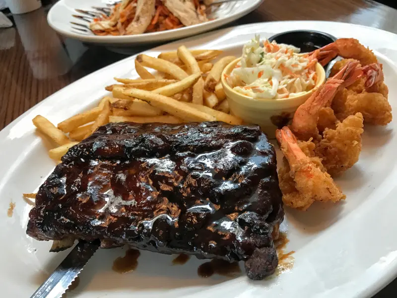 【高雄 星期五餐廳。TGI Fridays 萬聖節驚喜派對】夢時代店