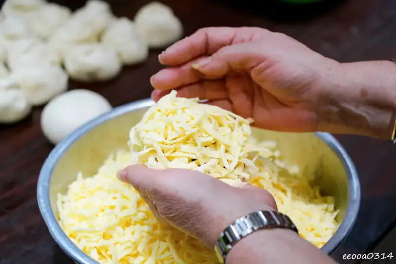 傳承四代80年炭烤胡椒餅「丞祖胡椒餅永和店」，捷運頂溪站外送