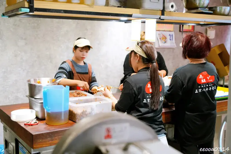 傳承四代80年炭烤胡椒餅「丞祖胡椒餅永和店」，捷運頂溪站外送