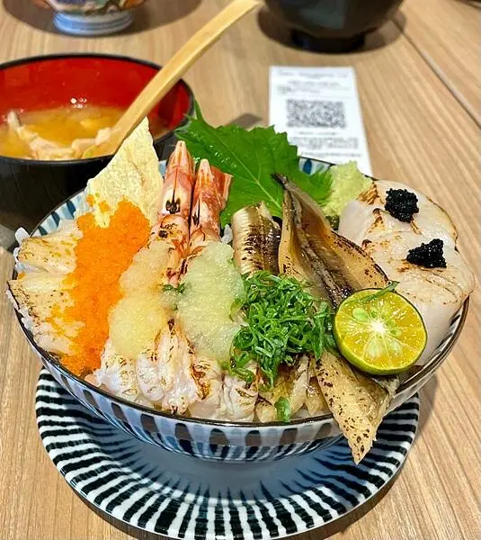 桃園市中壢區桃園中壢-2024最新菜單-坐著做海鮮丼飯(大同店)