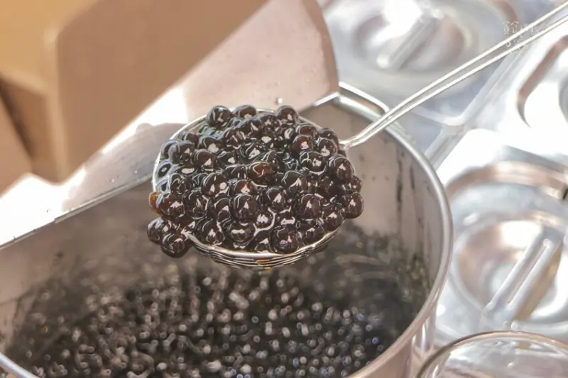 台中西區｜新開幕質感手搖飲品牌！清新茶香~搭配果香、奶香都好