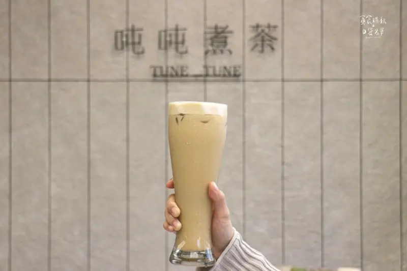 台中西區｜新開幕質感手搖飲品牌！清新茶香~搭配果香、奶香都好