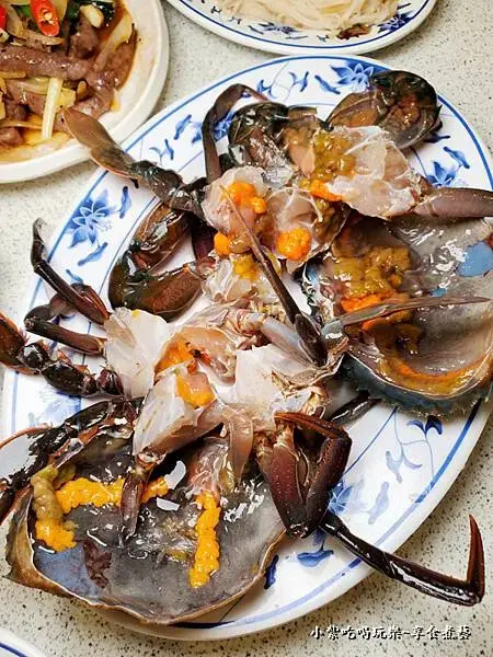 2隻活體紅蟳-大紅蕃薑母鴨羅東旗艦店 (3).jpg