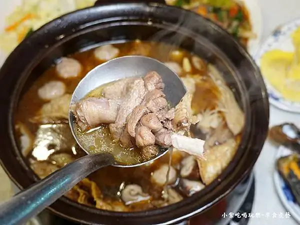 鴨肉嫩甜-大紅蕃薑母鴨羅東旗艦店 (1).jpg