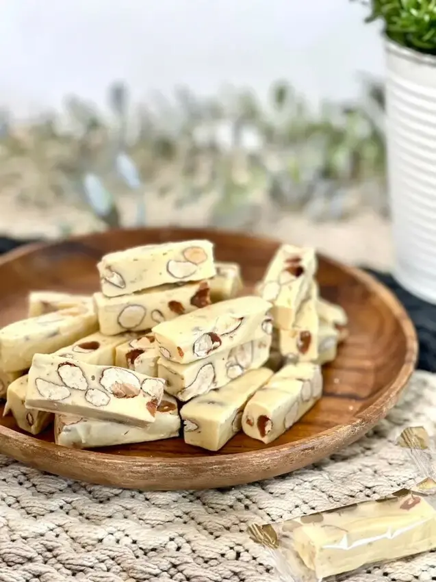 高雄牛軋糖推薦：六度本舖牛軋糖開箱！手工揉糖、烏魚子牛軋糖超