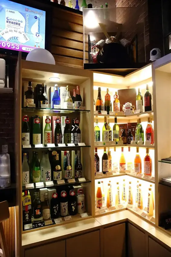 味屋居食 西湖店，和風料理｜餐酒館，嚴選頂級食材結合法式鐵板