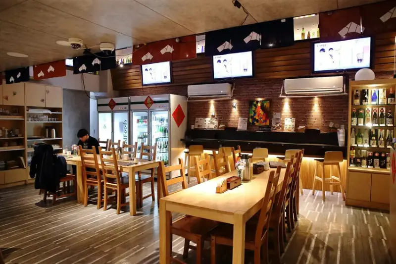 味屋居食 西湖店，和風料理｜餐酒館，嚴選頂級食材結合法式鐵板