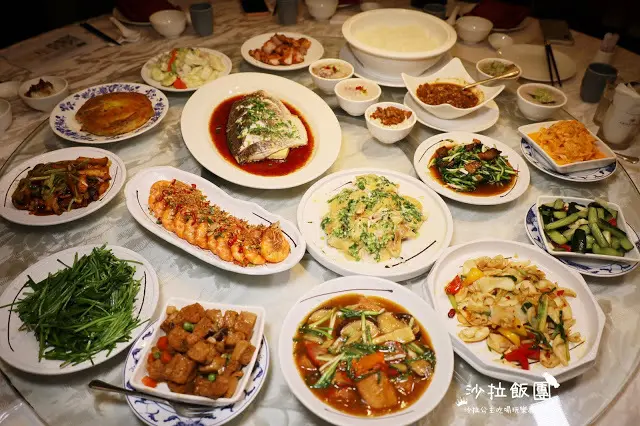 520元免服務費無菜單料理/珠蔥食憶無菜單料理/芋頭粥/米粉/滷肉飯吃到飽『台北凱撒大飯店(王朝中餐廳)』