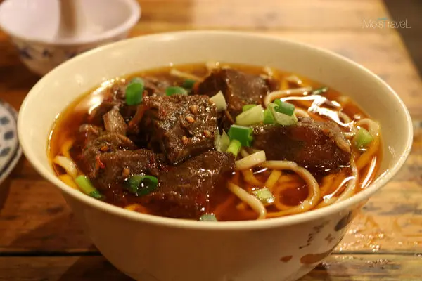 【華山周邊小吃特輯】龍門客棧－濃濃港味的宵夜餃子館