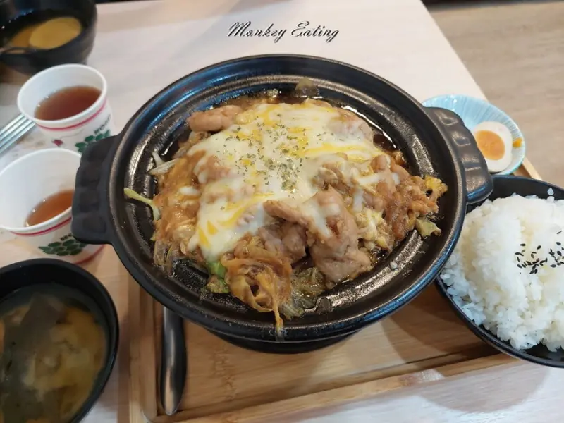 【台中北區】牧禾堂日式食堂│北平路好吃陶燒日式丼蓋飯，風味醬燒超下飯，餐點份量多還有免費味噌湯可以續。北平路美食推薦 - 貪吃猴的幻想
