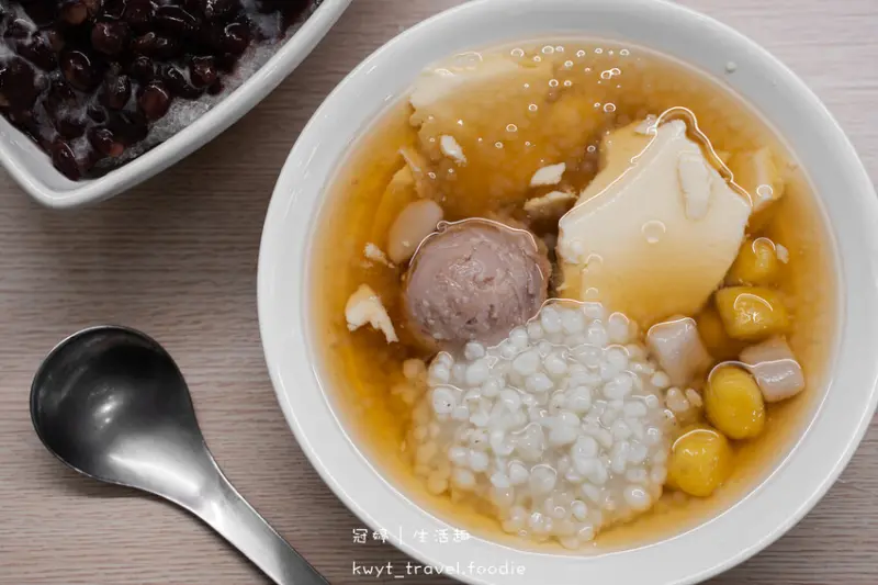 高雄苓雅區冰店_乘涼手工甜點冰品高雄自強店，免費加冰加糖水！手工甜品45元起，苓雅區豆花推薦_菜單