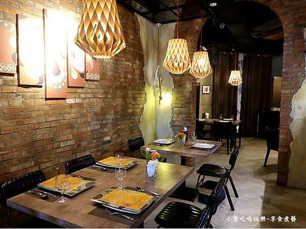 台北-納達吉印度料理用餐環境 (4).jpg