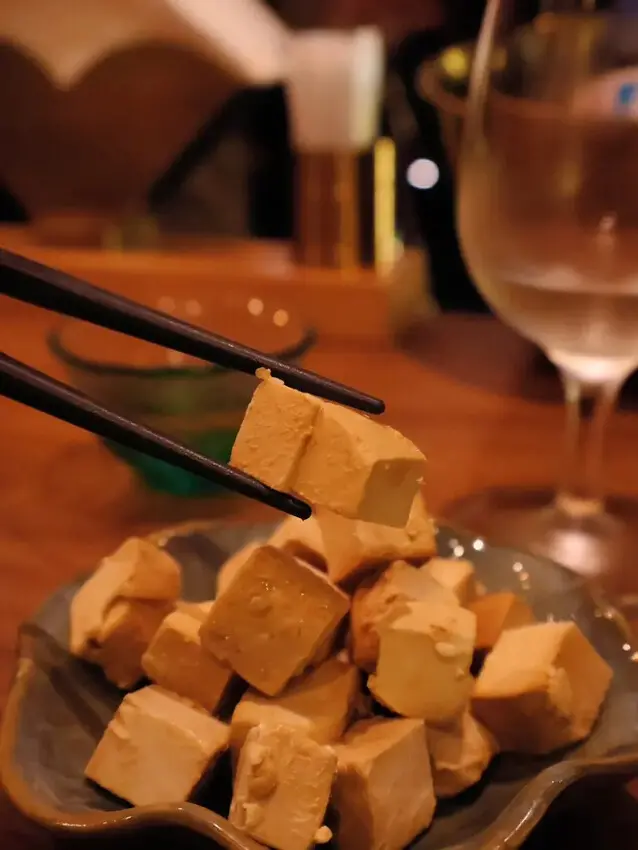 清酒饕客絕對不能錯過！酒桃Sake Momo讓你沉浸在日式微