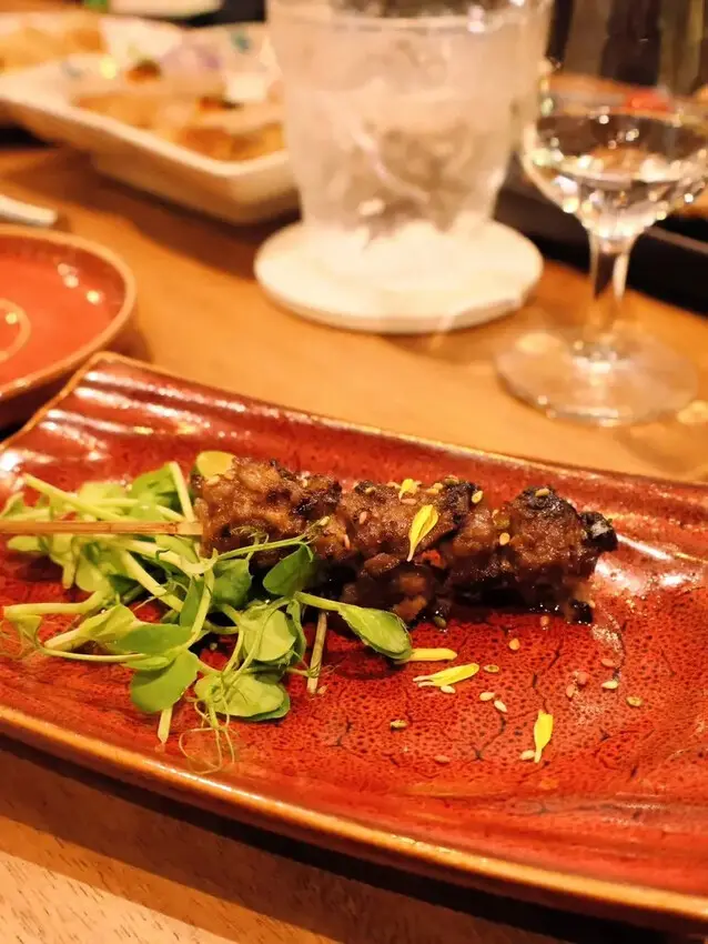 清酒饕客絕對不能錯過！酒桃Sake Momo讓你沉浸在日式微