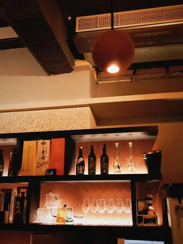 清酒饕客絕對不能錯過！酒桃Sake Momo讓你沉浸在日式微