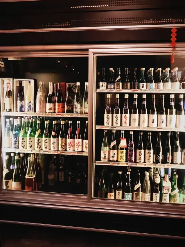 清酒饕客絕對不能錯過！酒桃Sake Momo讓你沉浸在日式微