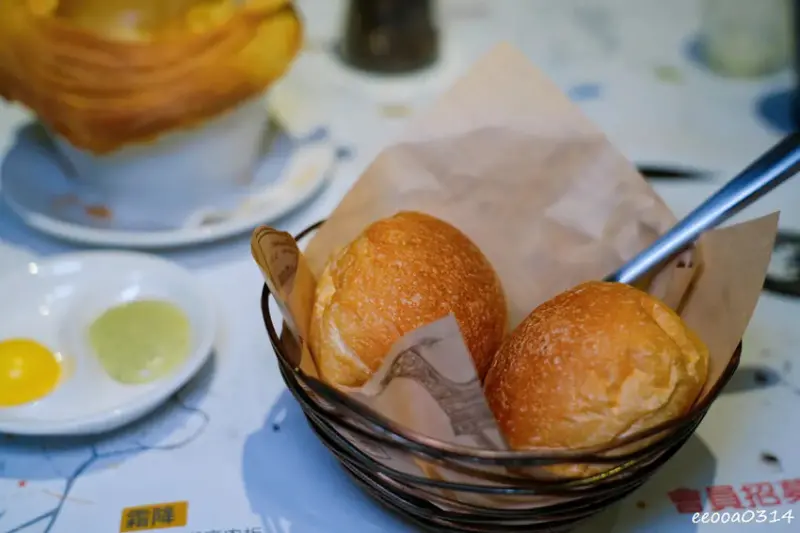 台北牛排餐廳「凱恩斯岩燒牛排」，高CP值午餐套餐420元起，