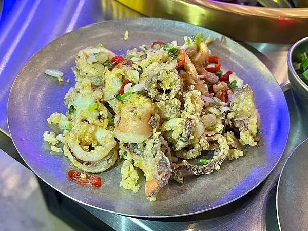 （高雄麻辣鍋）開麻開辣～599元起吃到飽！麻辣鍋三記魚餃、乾