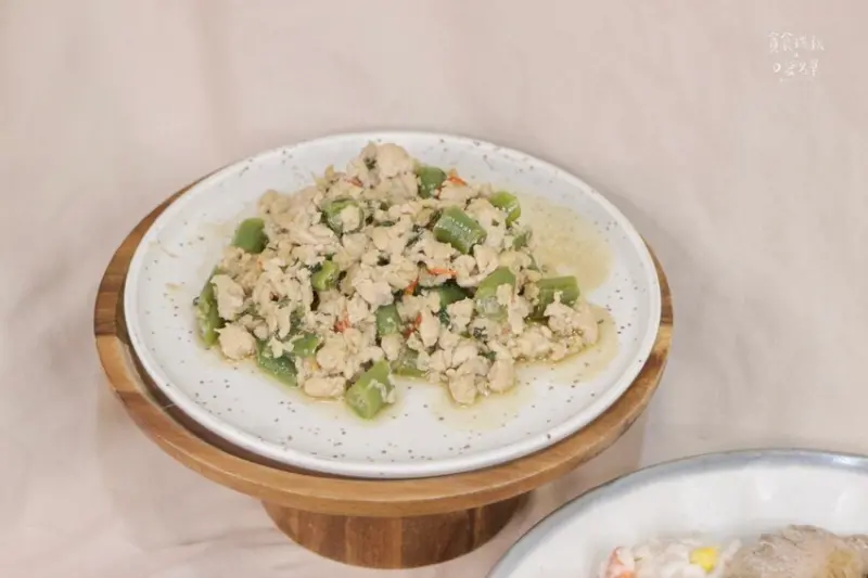 宅配美食｜開封即食雞胸肉，搭配藜麥料理，輕鬆享有豐富減脂餐｜