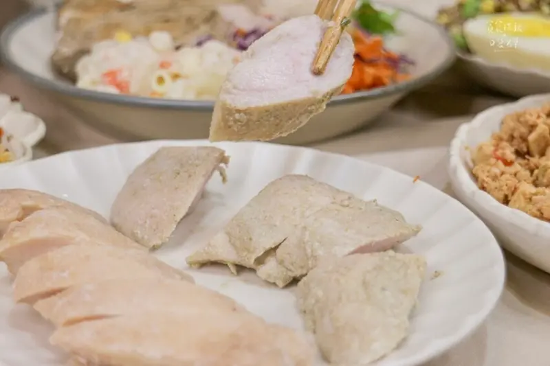 宅配美食｜開封即食雞胸肉，搭配藜麥料理，輕鬆享有豐富減脂餐｜