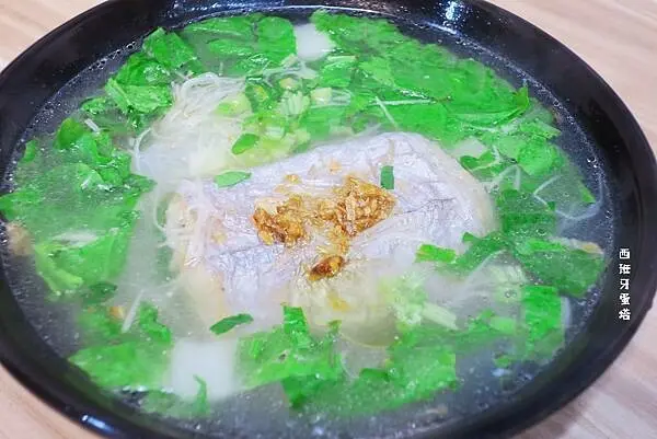 癮鱻海鮮食堂｜台北六張犁捷運站的新鮮美味！明亮用餐空間讓人滿