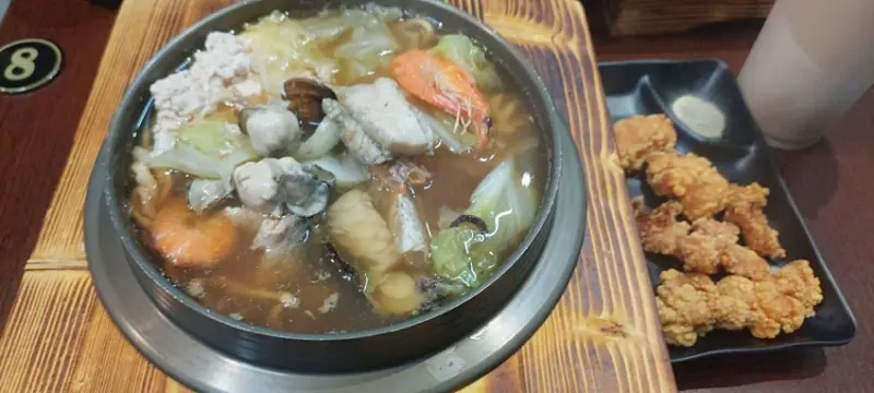 美食｜ 位在Kaohsiung高雄市後勁夜市旁的質感叁岐爍鍋