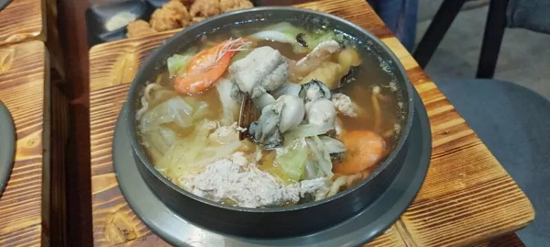 美食｜ 位在Kaohsiung高雄市後勁夜市旁的質感叁岐爍鍋
