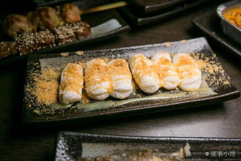 新北新莊大人氣居酒屋！老串角新莊店，超棒的喝酒聊天好去處喔～串烤好吃而且其他菜色也都很美味啊～ @圍事小哥的幸福相框