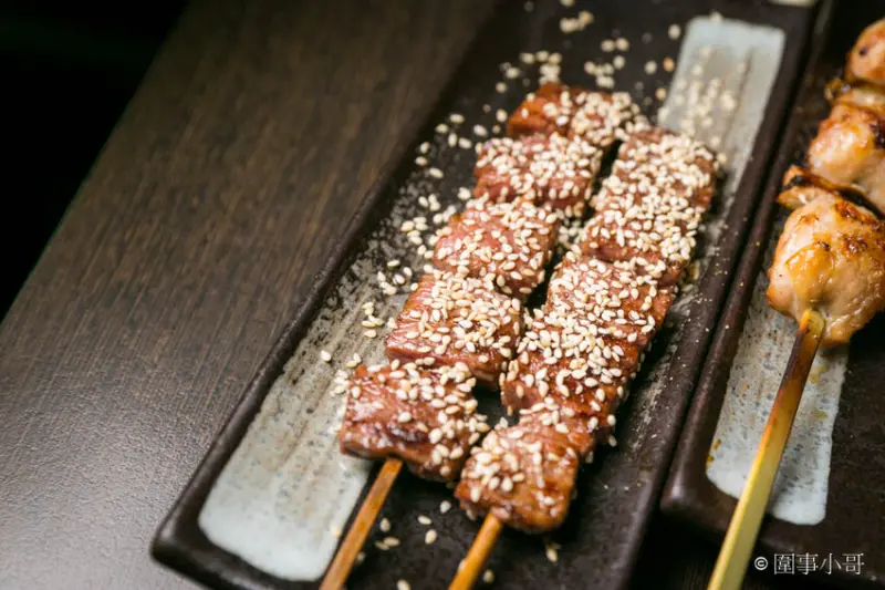 新北新莊大人氣居酒屋！老串角新莊店，超棒的喝酒聊天好去處喔～串烤好吃而且其他菜色也都很美味啊～ @圍事小哥的幸福相框