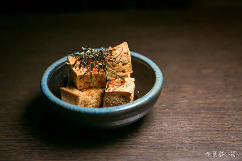 新北新莊大人氣居酒屋！老串角新莊店，超棒的喝酒聊天好去處喔～串烤好吃而且其他菜色也都很美味啊～ @圍事小哥的幸福相框