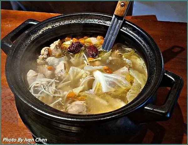 《士林夜市餐酒館》『雞老闆士林店』 Ivenの窩食在分享