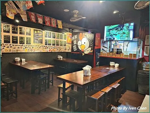 《士林夜市桶仔雞串燒餐酒館》/附設免費歡唱KTV/夜店規格『