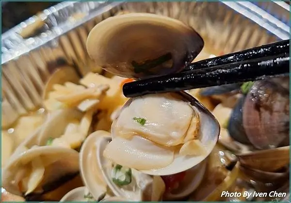 《士林夜市餐酒館》『雞老闆士林店』 Ivenの窩食在分享