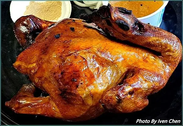 《士林夜市桶仔雞串燒餐酒館》/附設免費歡唱KTV/夜店規格『