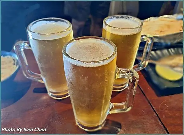 《士林夜市餐酒館》『雞老闆士林店』 Ivenの窩食在分享