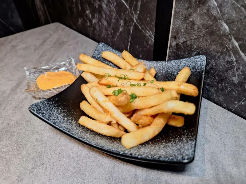 【美食】「品夜現代居酒屋」串燒、日料、啤酒，蘆洲串燒推薦、蘆