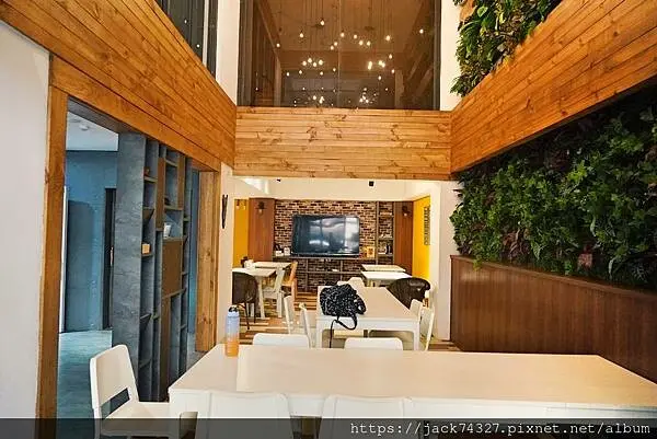 {南投住宿}OWL Hostel 貓頭鷹旅店