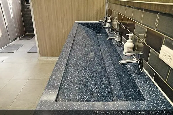 {南投住宿}OWL Hostel 貓頭鷹旅店