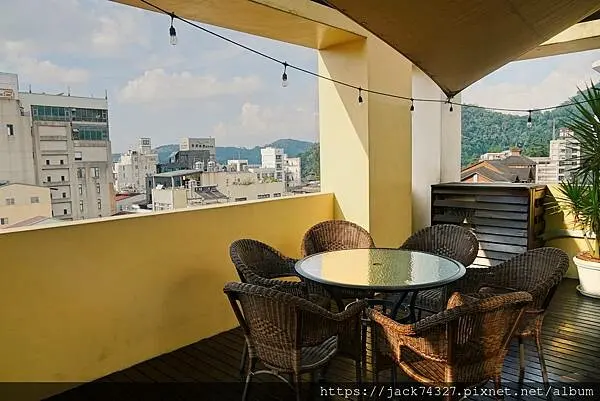 {南投住宿}OWL Hostel 貓頭鷹旅店