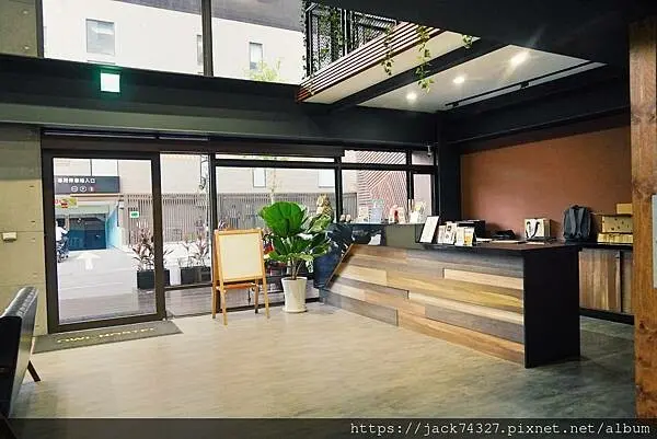 {南投住宿}OWL Hostel 貓頭鷹旅店