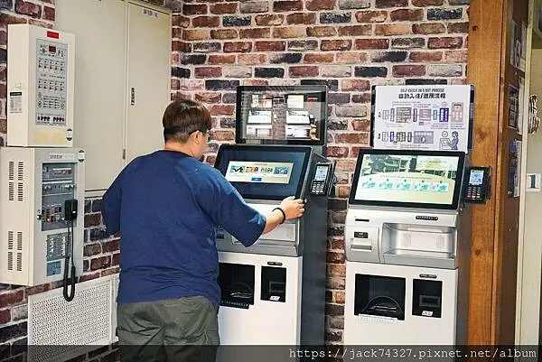 {南投住宿}OWL Hostel 貓頭鷹旅店