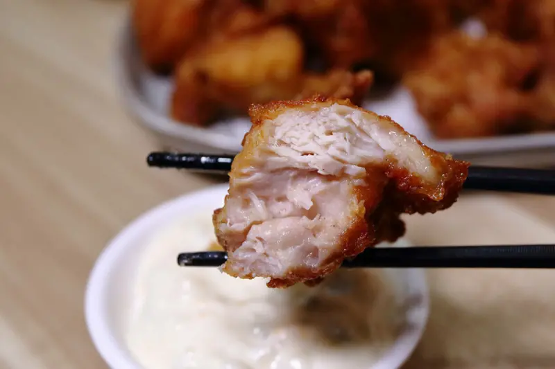 淡水平價丼飯、日式炸天婦羅推薦！隱藏版超人氣浮誇丼飯！19種