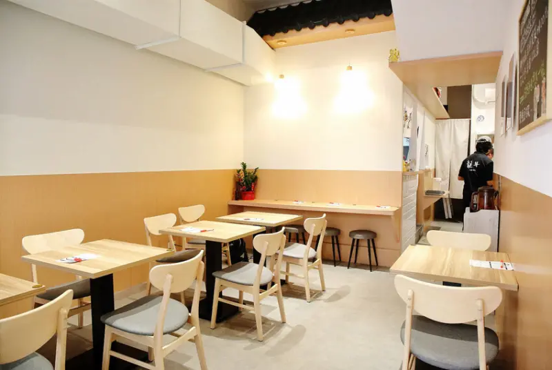 淡水平價丼飯、日式炸天婦羅推薦！隱藏版超人氣浮誇丼飯！19種