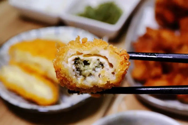 淡水平價丼飯、日式炸天婦羅推薦！隱藏版超人氣浮誇丼飯！19種